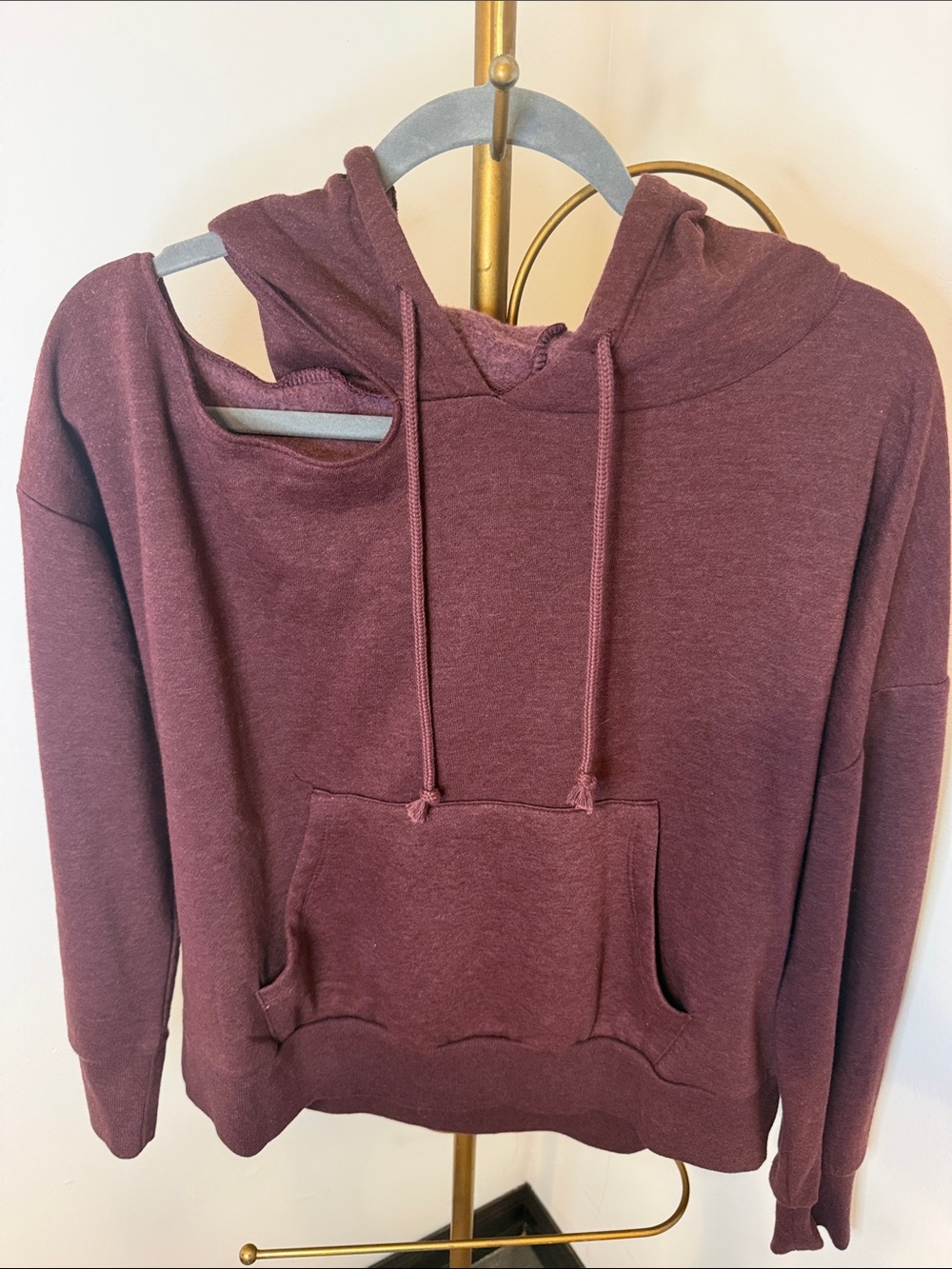 Women's Open Shoulder Pullover Hoodie in Burgundy